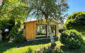 Ferienhaus Aalglatt am Deich, 250 m zum Strand